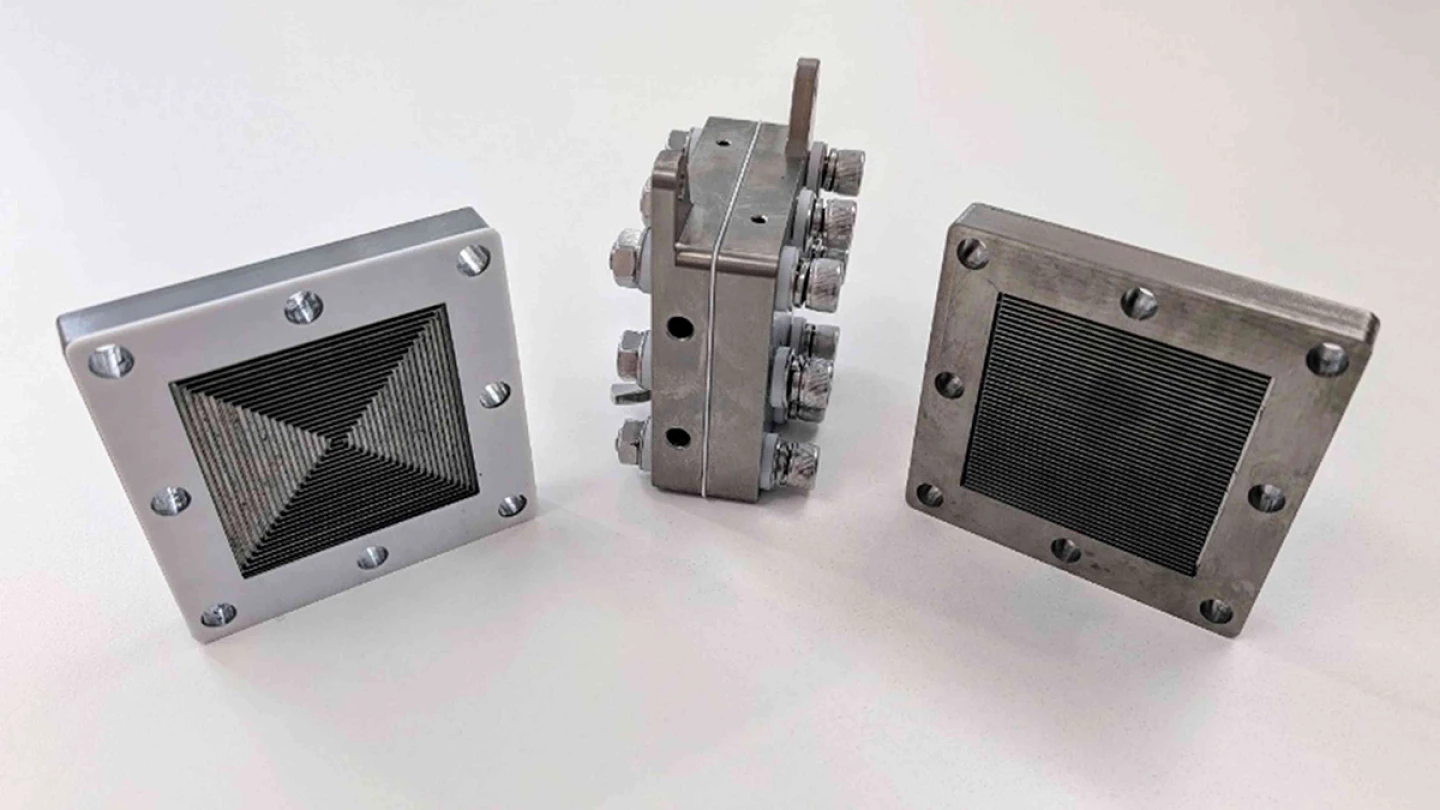 Электролизер на основе мембраны, ключ к тому, где происходит преобразование в газообразный аммиак.