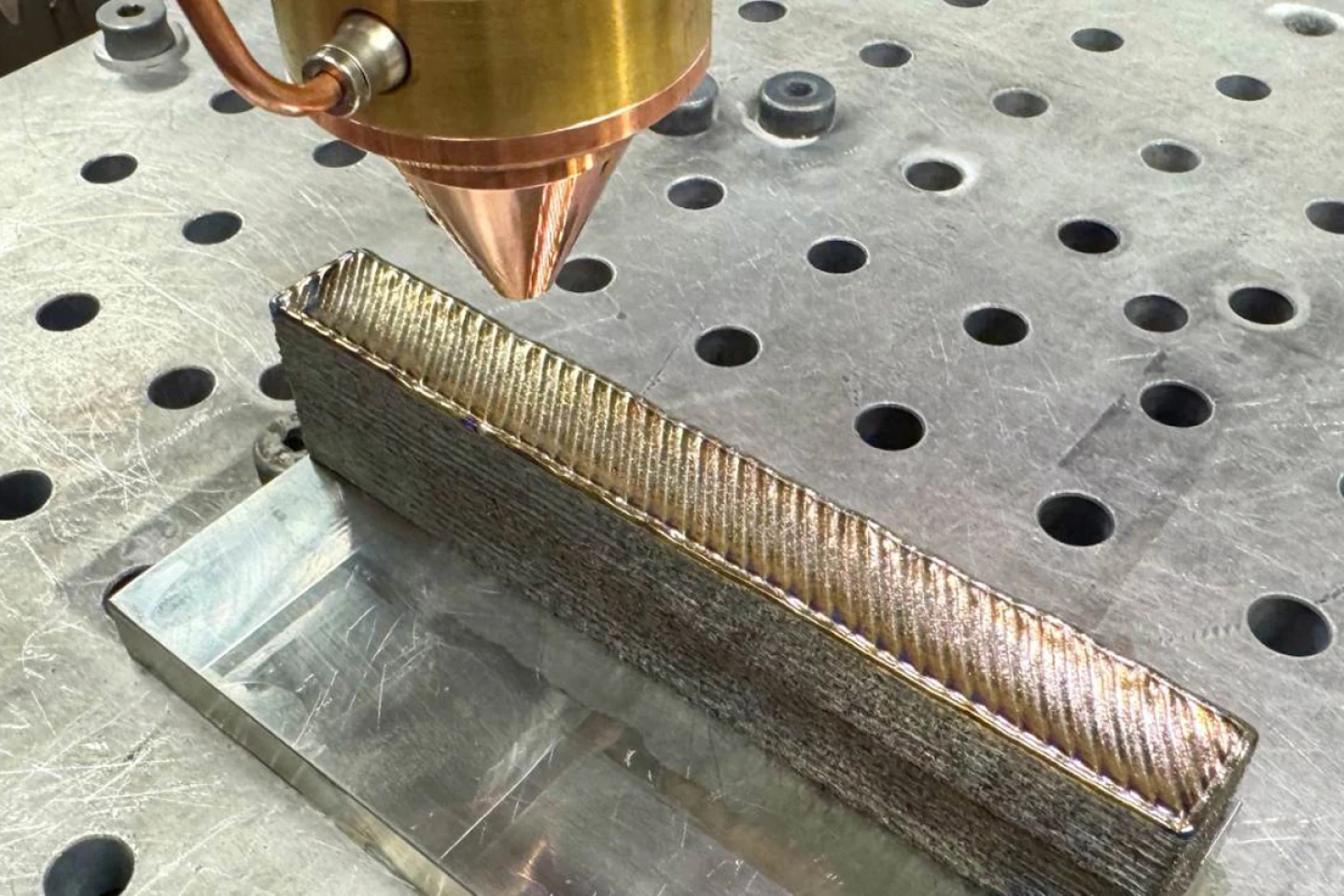 Титановый сплав, изготовленный методом аддитивного производства.