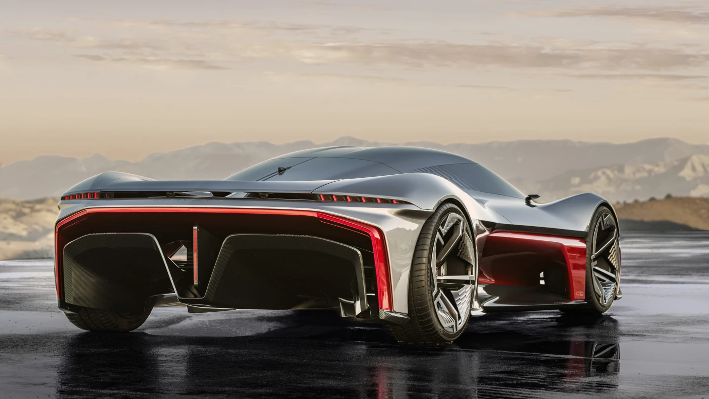 Он оснащен съемной кабиной, цельным фонарем и передними петлями.