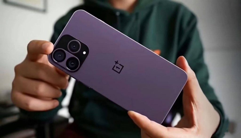 OnePlus 15 получил уникальное самовосстанавливающееся покрытие от царапин