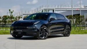 Электромобили Zeekr официально появятся в России, но с оговорками