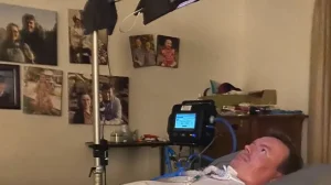 Мозговой имплант Neuralink дал парализованному пациенту голос через ИИ