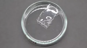 Японцы изобрели пластик, который растворяется в море за пару часов