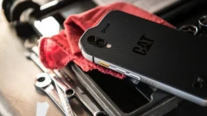 3 смартфона-аутсайдера, которые блещут новизной