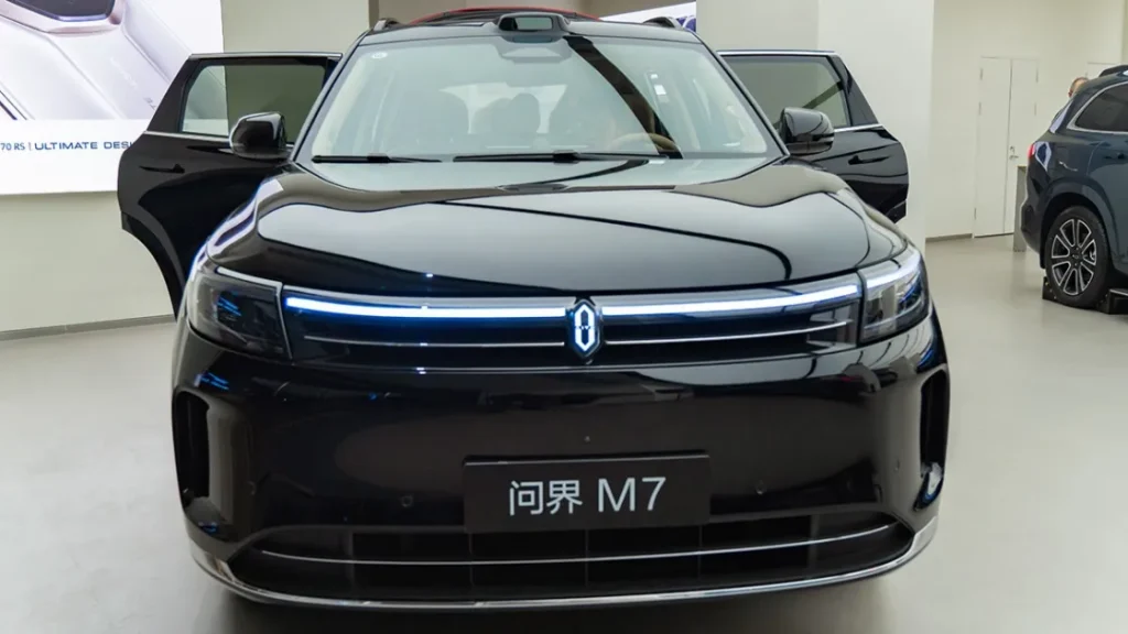 МТС удивила всех: теперь в их салонах продают автомобили