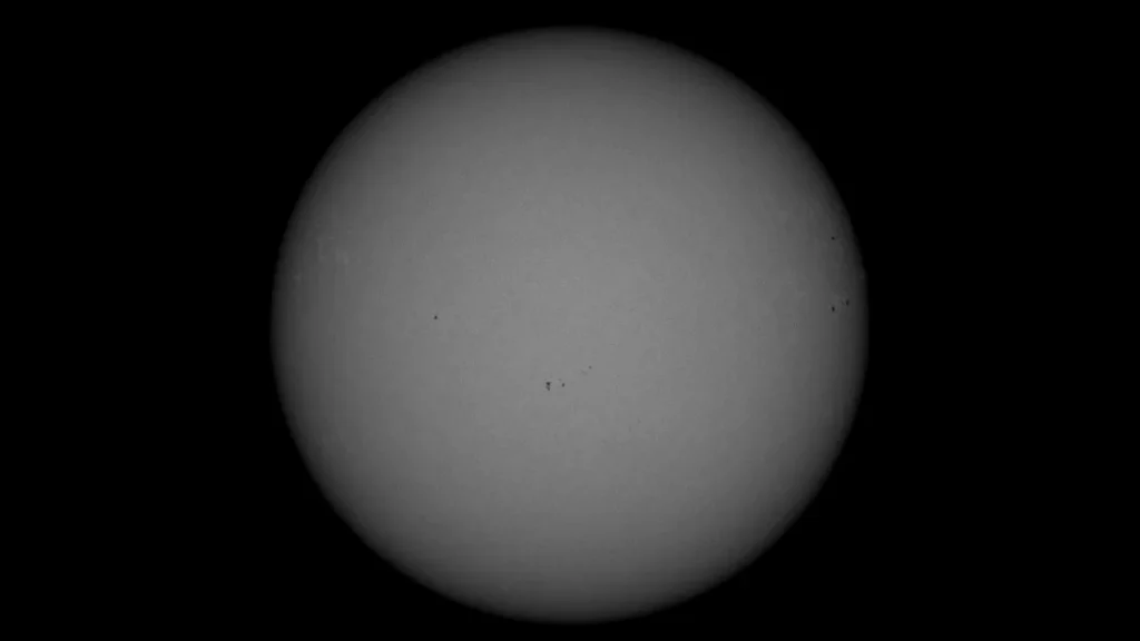 На одной стороне Солнца почти не осталось пятен