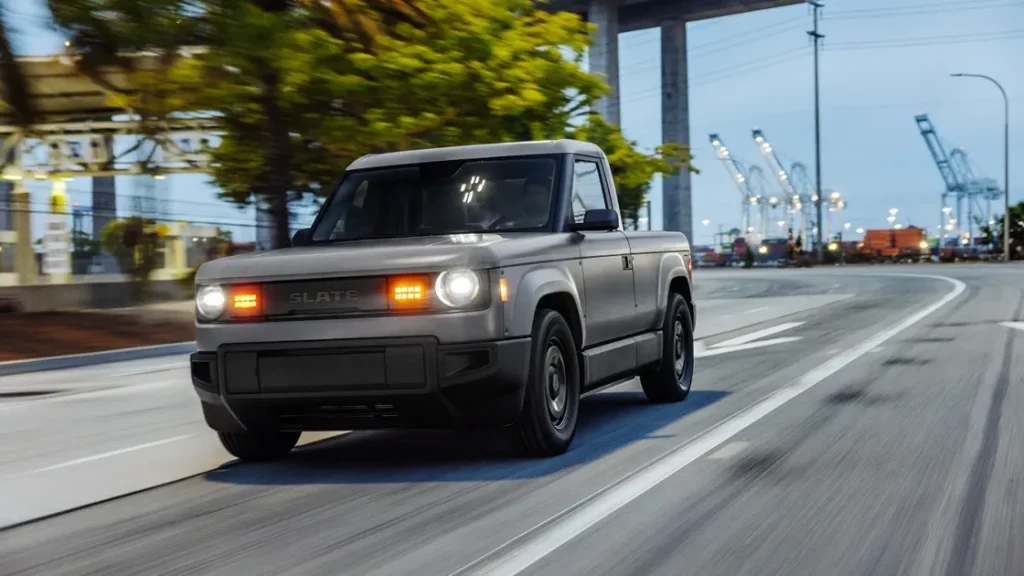 Представлен необычный электропикап Slate Truck: максимум функциональности без лишних наворотов