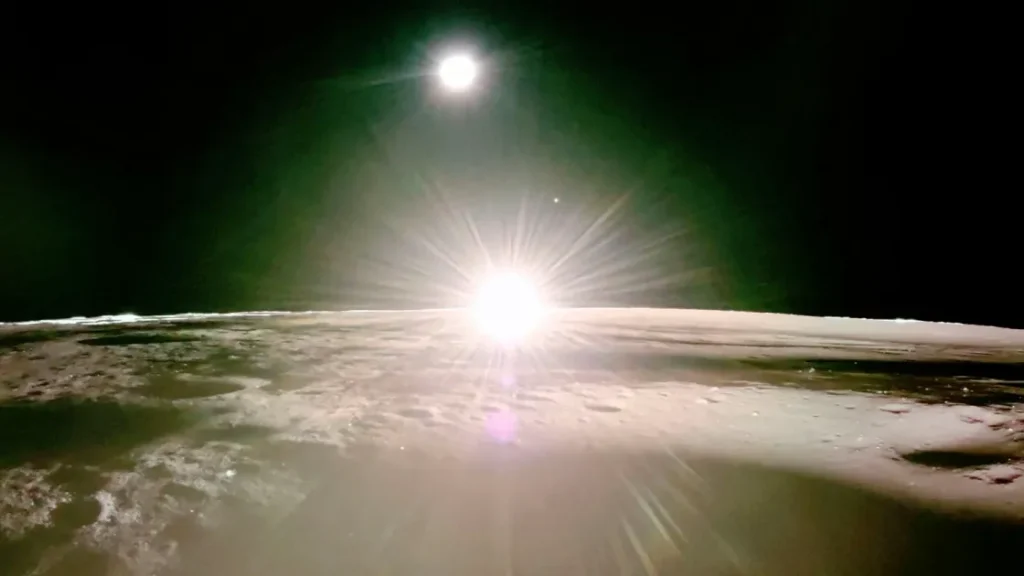 Firefly Aerospace показала уникальные снимки заката на Луне