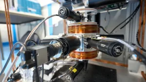 ЦЕРН и Париж объединяются в поисках антиматерии