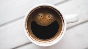 Утренний кофе делает нас счастливее: ученые доказали его особое влияние на настроение