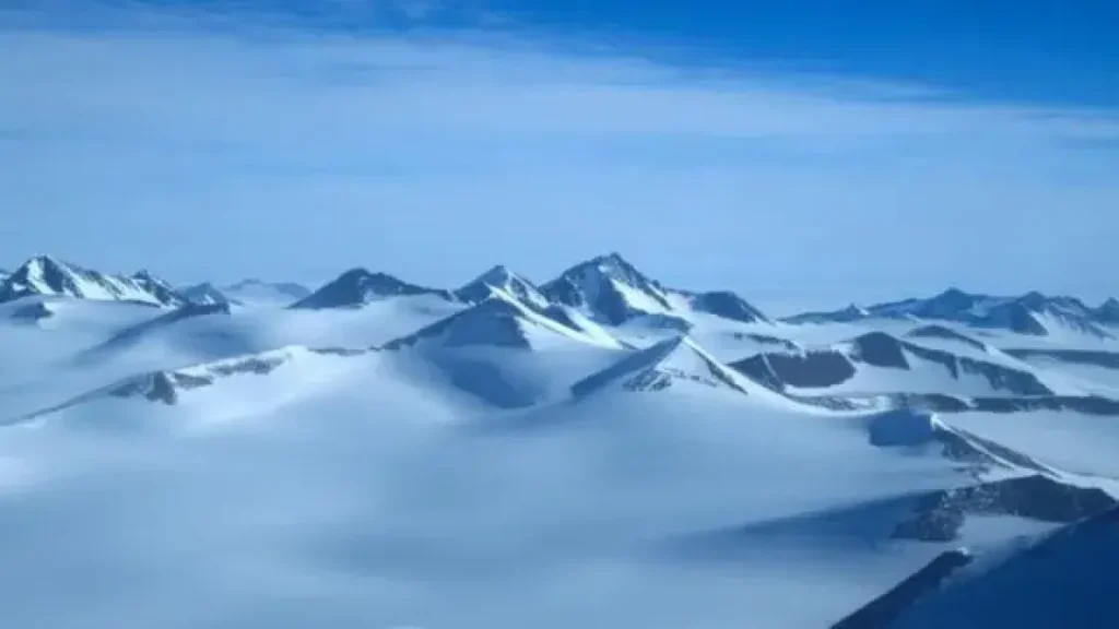 Ледяная загадка: бнаружены древние горы Антарктиды