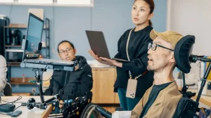 Новая технология преобразования мыслей в речь помогает парализованным пациентам