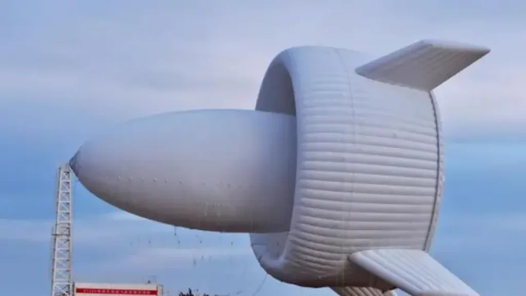 Китай запустил крупнейшую в мире плавучую ветряную турбину