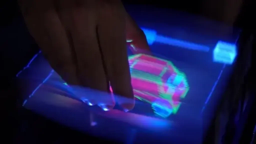Ученые создали голограммы, которые можно трогать