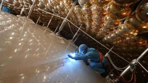 Китай запустил гигантский подземный детектор для разгадки тайны частиц-призраков