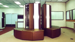 Монетный двор США увековечил легендарный суперкомпьютер Cray-1 на памятной монете