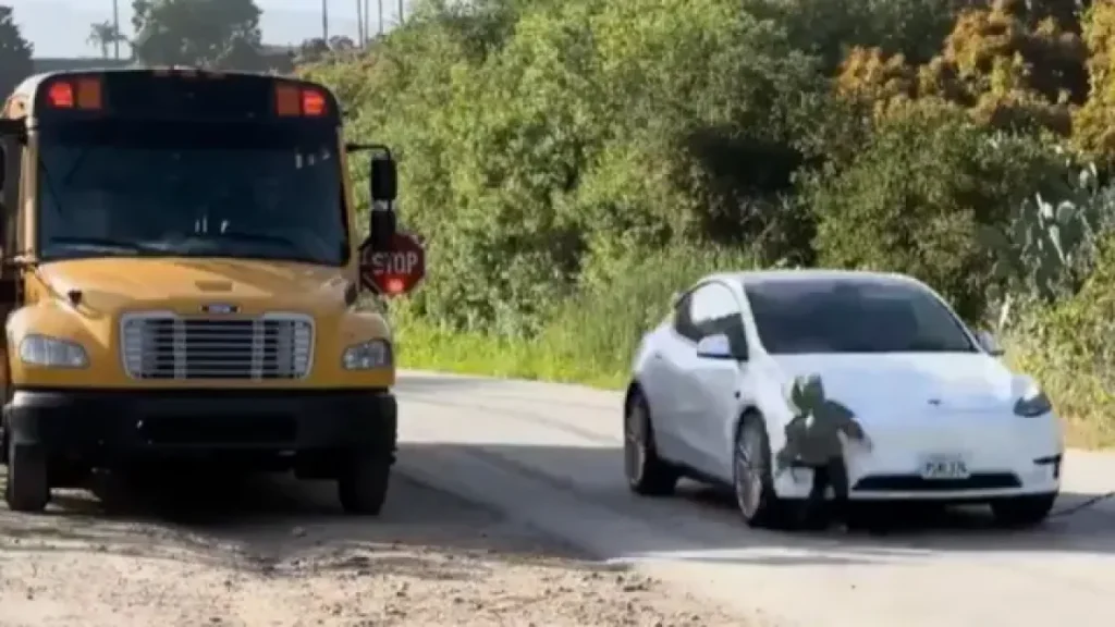 Tesla запускает роботакси с проблемами: тесты выявили опасные сбои