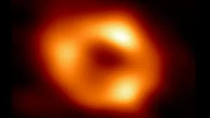 Японские астрономы считают первую фотографию черной дыры неправильной