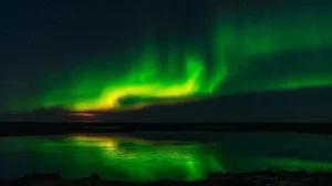 Чем вызвано полярное сияние? Ответ вас удивит