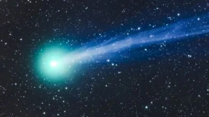 Межзвёздная комета 3I/ATLAS удивила астрономов зелёным свечением во время лунного затмения