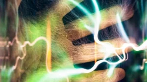 Электричество из человека — новый материал позволит получать энергию из тела