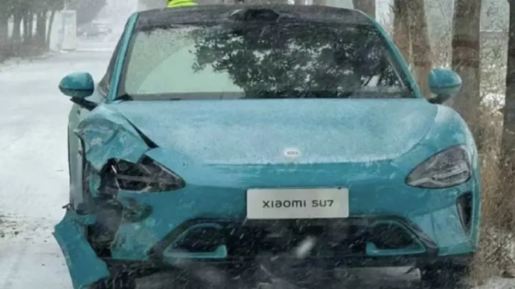 Электромобиль Xiaomi SU7 попал в свою первую аварию