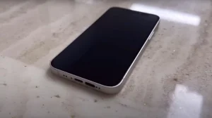 Фанат Apple создал двухпортовый iPhone и USB-C, и Lightning