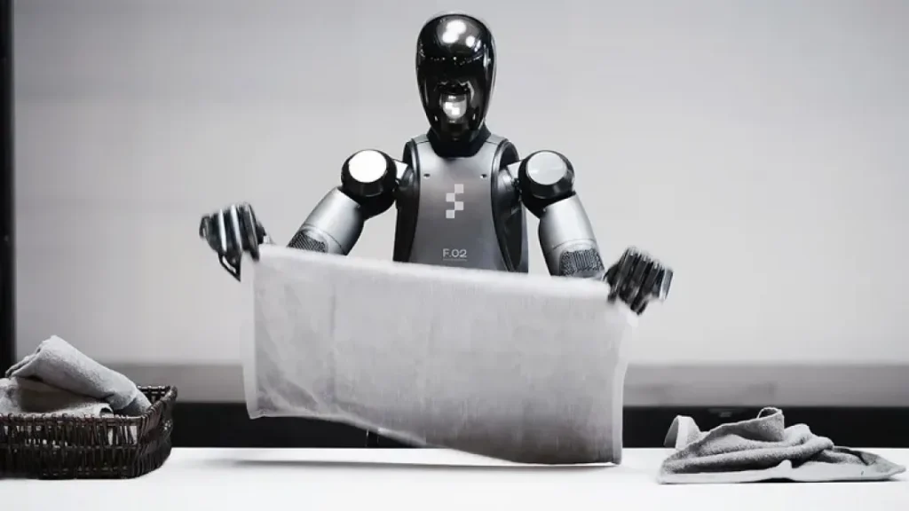 Домашний робот самостоятельно научился складывать полотенца