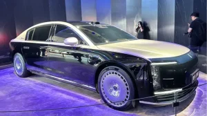 Китайский электромобиль с технологиями Huawei Maextro S800 выходит на мировую арену