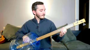 Как сделать бас-гитару из пластиковой бутылки