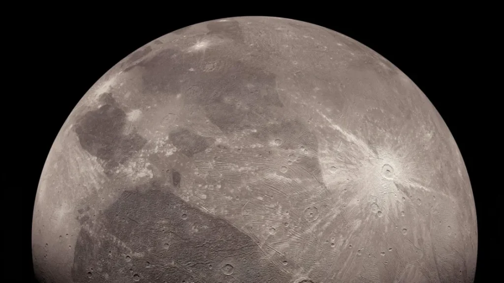 Миссия NASA Juno обнаружила органику на гигантском спутнике Юпитера Ганимеде