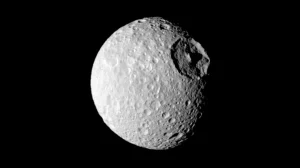 На одном из спутников Сатурна подтверждено наличие поземного океана