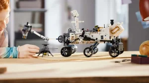 Настойчивый исследователь на вашей полке — Lego анонсировала набор Perseverance