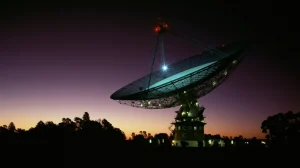 Нейросеть смогла обнаружить необычные космические сигналы