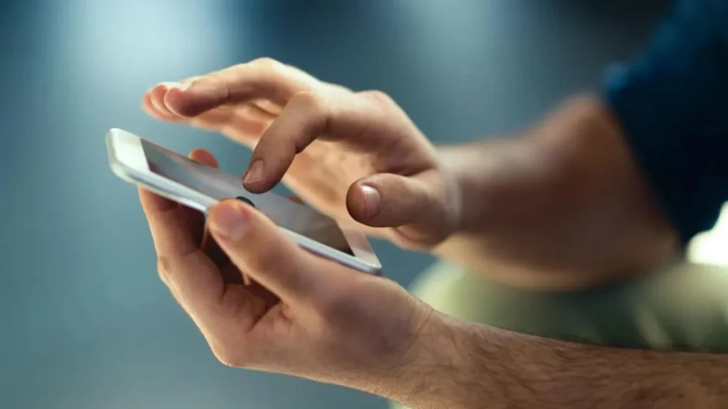 Новое исследование развенчивает мифы о телефонной зависимости