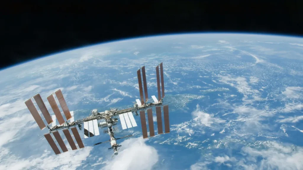 Падение метеорита сняли из космоса