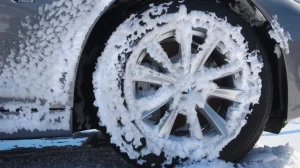 Посмотрите, почему нужно вовремя менять шины