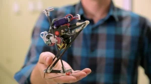 Прыгающий робот улучшил характеристики