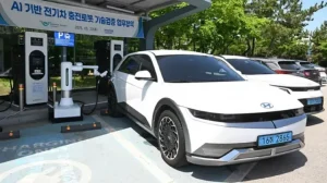 Роботы-заправщики: Hyundai тестирует ИИ-зарядку электромобилей в аэропорту Инчхон