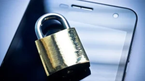 Роскачество обновило рейтинг самых безопасных смартфонов.