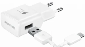 Samsung, вслед за Apple, откажется от комплектных адаптеров питания