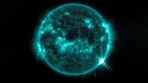 Солнце продолжает высокую активность — зафиксирована новая мощная вспышка