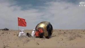 Китайские тайконавты завершили полугодовую миссию на орбите