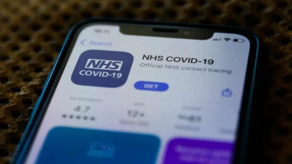 Жители Британии избегают самоизоляции, удаляя приложение для отслеживания контактов