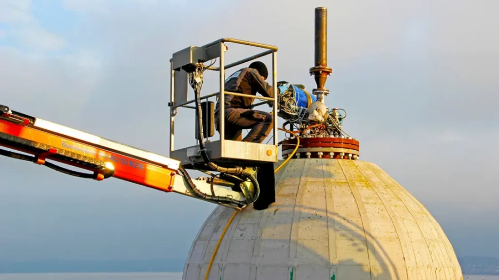 Энергия в глубинах: бетонные сферы на дне океана станут батареями будущего