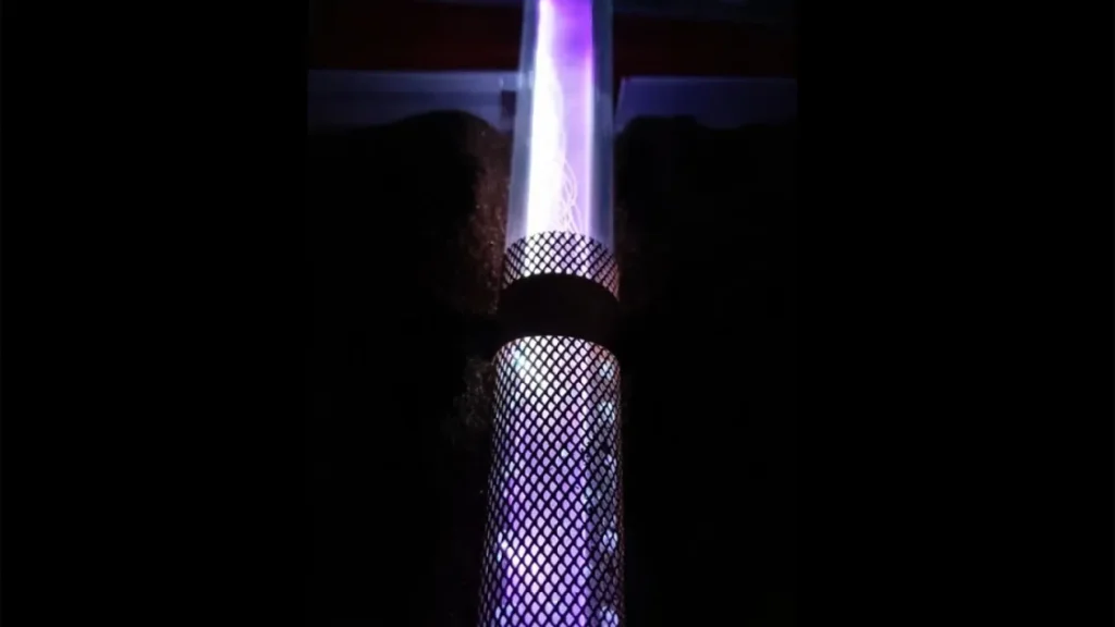 Искусственные молнии вместо заводов: ученые придумали революционный способ получать аммиак