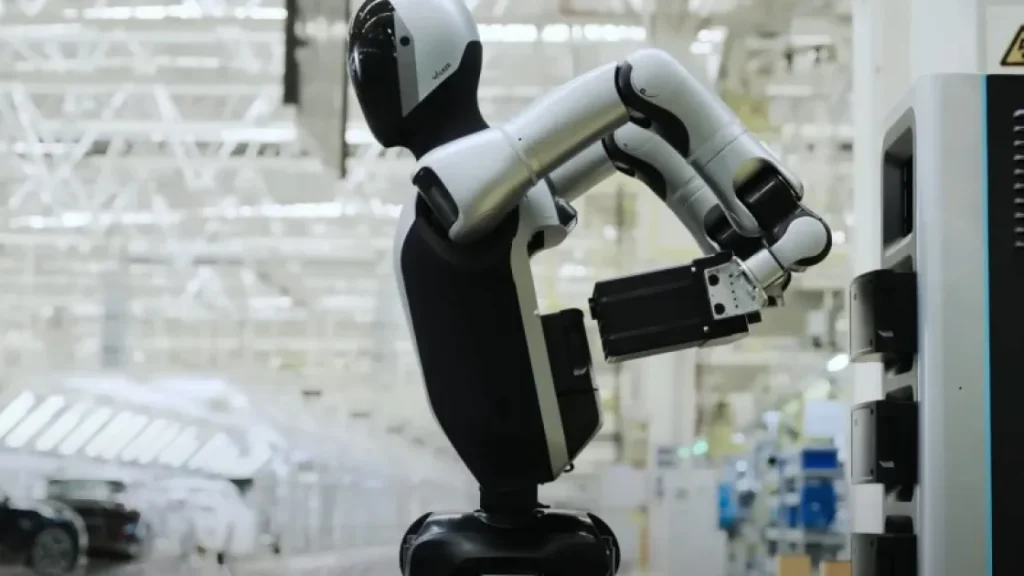 Роботы с горячей заменой батарей: Walker S2 готов к круглосуточной работе