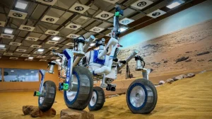 NASA и Goodyear показали марсианские шины будующего