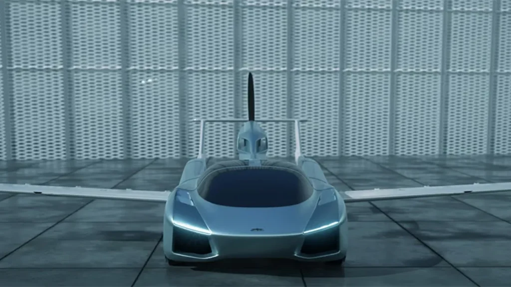Первый в мире серийный летающий автомобиль AirCar выходит на рынок в 2026 году